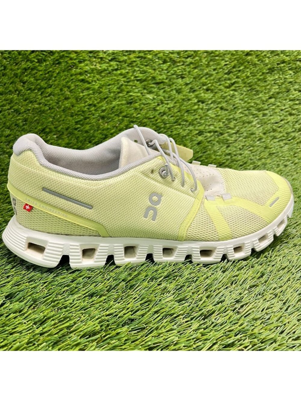 On Cloud 5 Womens Size 9.5 Yellow Green Athletic Running Walking Shoes Sneakers